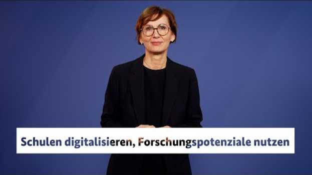 Video Videoreihe: Bildungsministerin Bettina Stark-Watzinger en Español