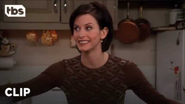 Video Friends: Monica Wants to be the Hostess (Season 4 Clip) | TBS auf Deutsch