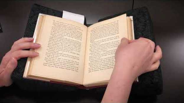 Video Yes, you can touch that!: Care and Handling for Burns Library Classes auf Deutsch