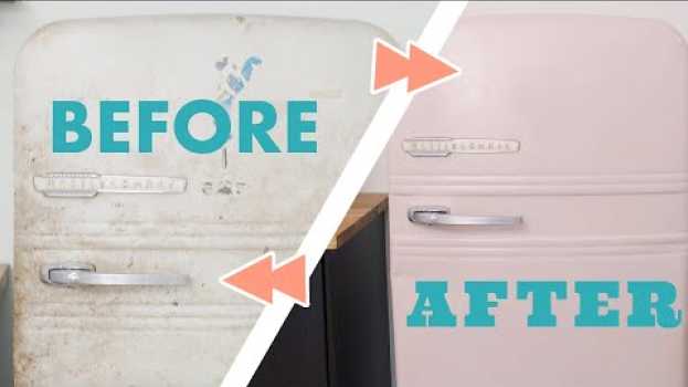 Видео Transform An Old Fridge With Some Chalk Paint - HGTV Handmade на русском